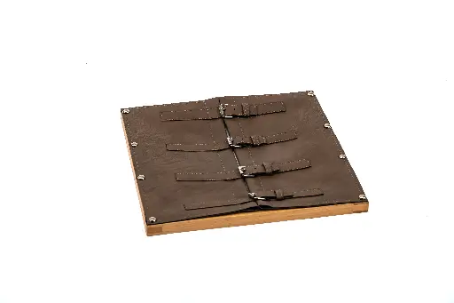 [91036] Buckling Frame Brown