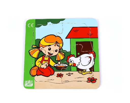 [11310] Playing With my - Hen
