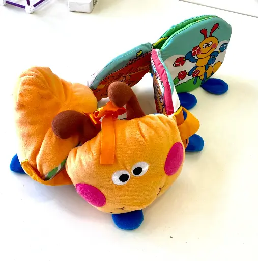 [RP50110] Caterpillar Soft Cloth Books
